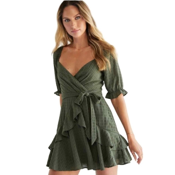 Miami For Francesca's Faye Ruffle Mini Green Faux Wrap Dress Sz Small - Picture 1 of 12